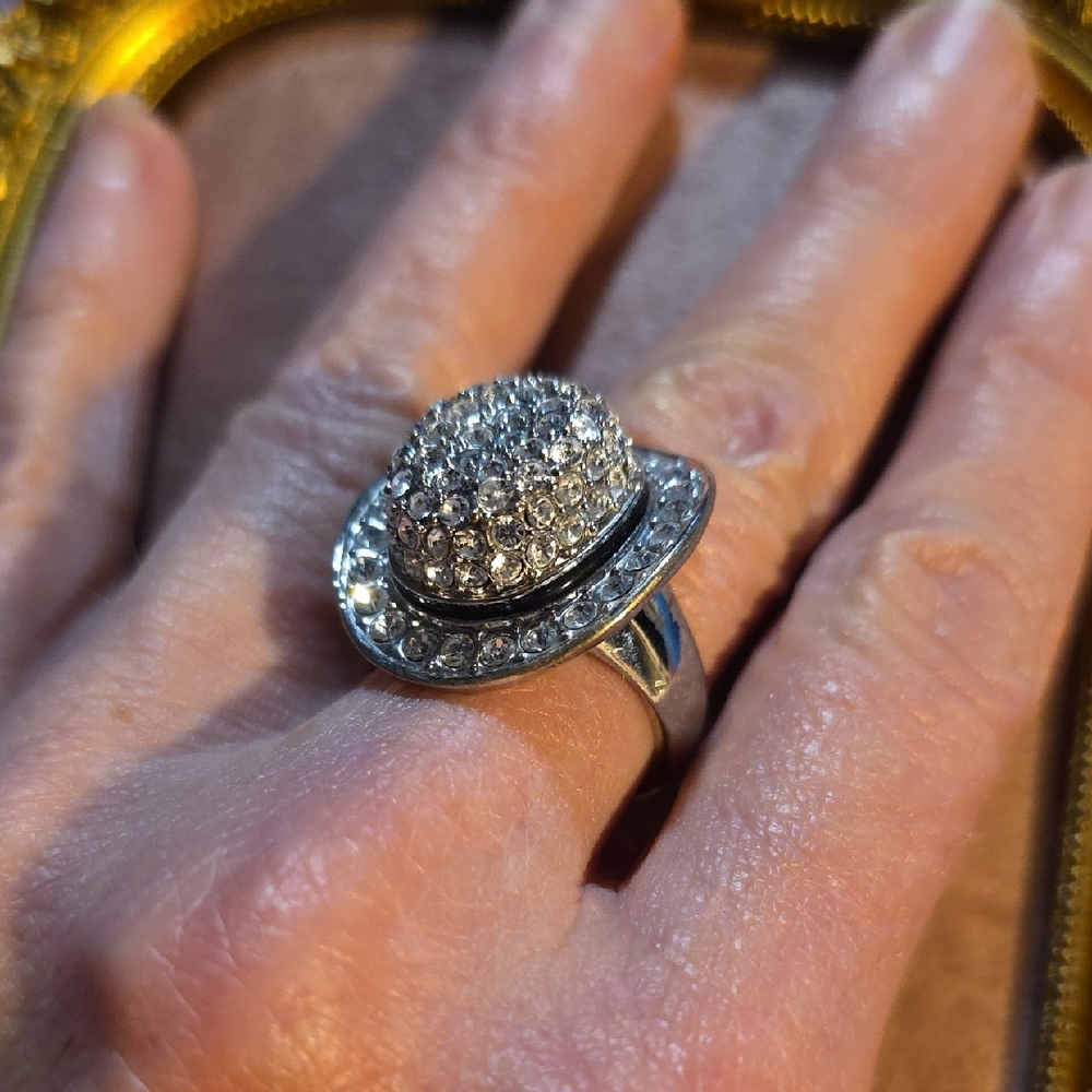 Vintage Liz Claiborne Domed Hat Silver Rhinestone Ring